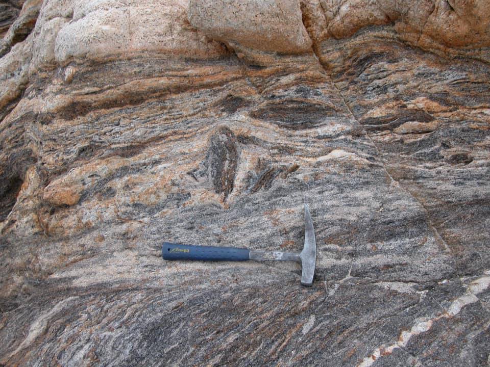 High temperture shear zone in migmatites