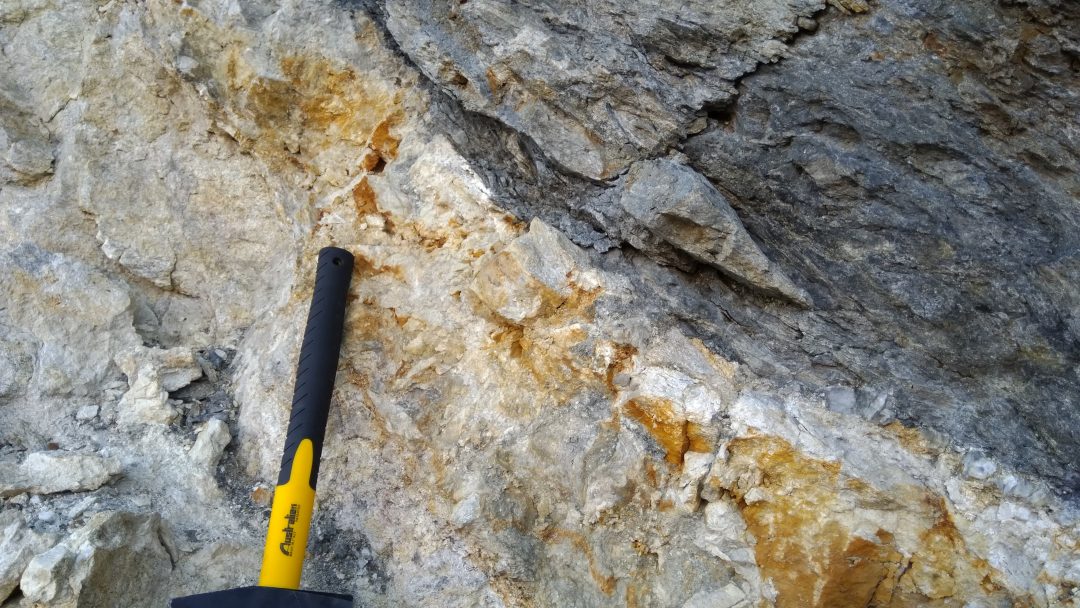 Contact between Triassic marbles and Jurasssic calcschists – Dora Maira Massif